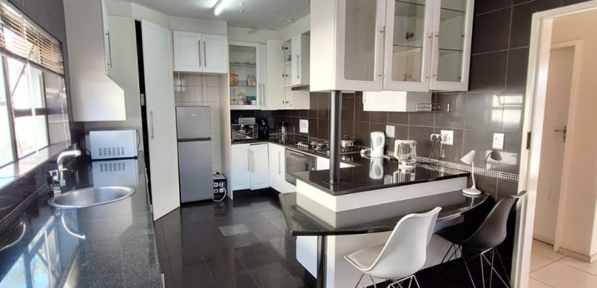 Huge five bedroom duplex in Kensington Johannesburg