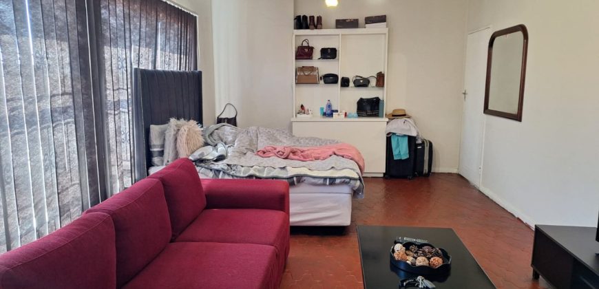 Huge five bedroom duplex in Kensington Johannesburg