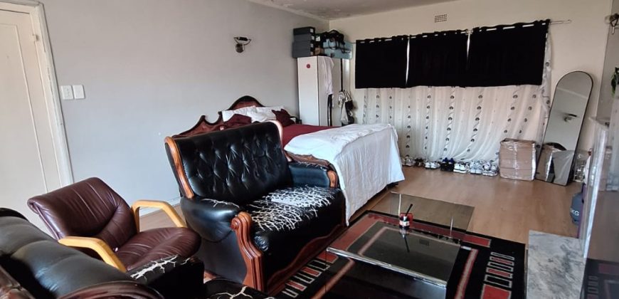 Huge five bedroom duplex in Kensington Johannesburg