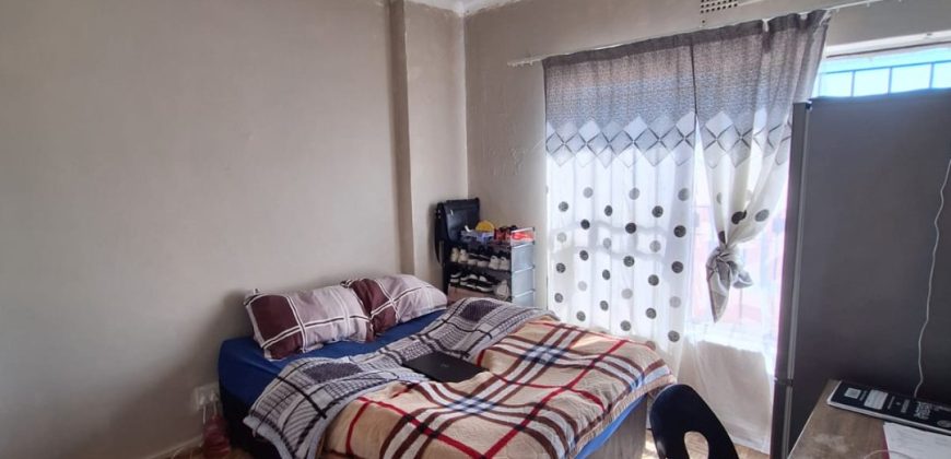 Huge five bedroom duplex in Kensington Johannesburg