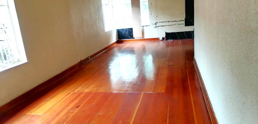 Spacious Family Home with Entertainment Area & Cottage