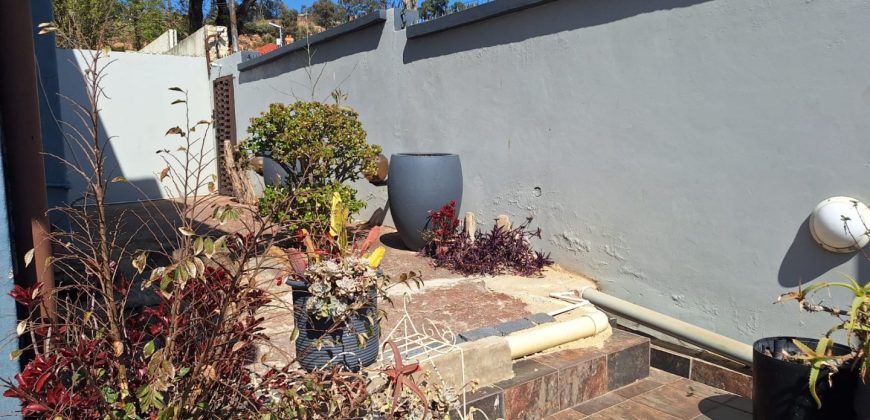 Huge five bedroom duplex in Kensington Johannesburg