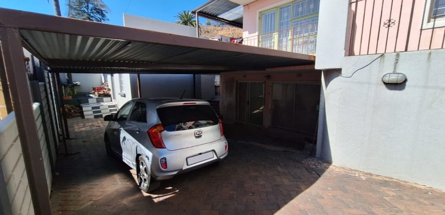 Huge five bedroom duplex in Kensington Johannesburg
