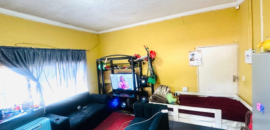 Investment property in Bezuidenhout Valley