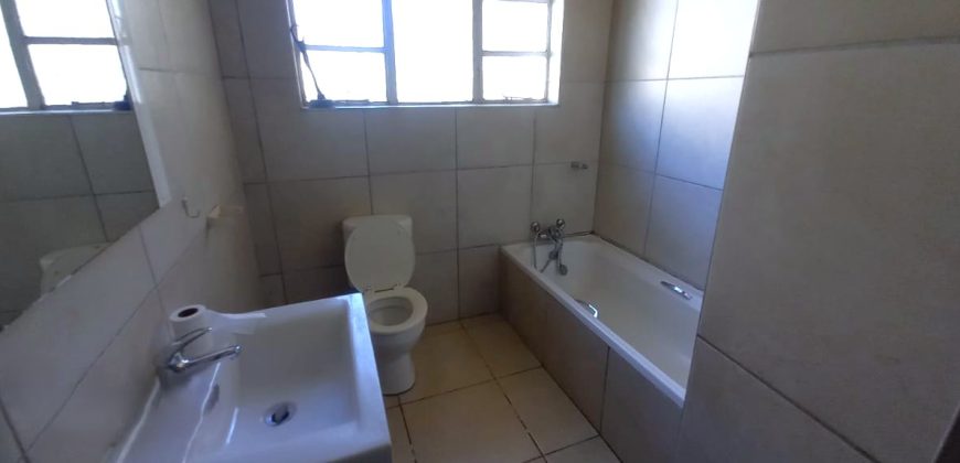 6 Bedroom family home with income cottages