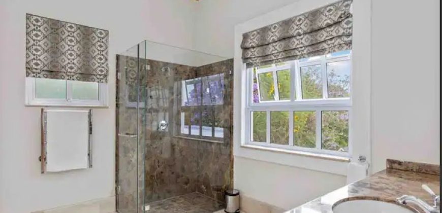 The White House facility is second to none it’s an Experience unparalleled luxury and style in a home that defines contemporary elegance.