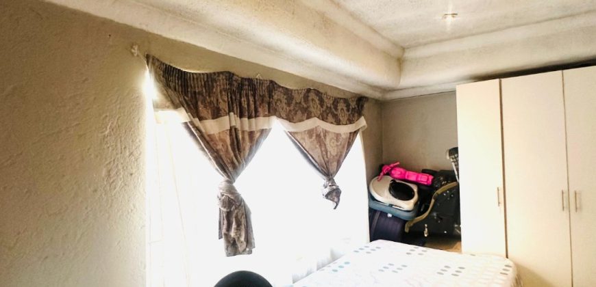 Investment property in Bezuidenhout Valley