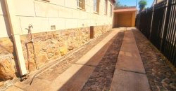 3-Bedroom House with 2 outside rooms