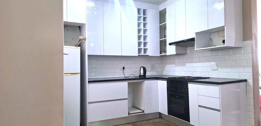 Modern and well maintained 1.5 bedroom apartment.