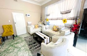 Amazing home in Kensington with income potential