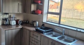 Spacious Family Home with Additional Cottages in Tedstoneville, Germiston
