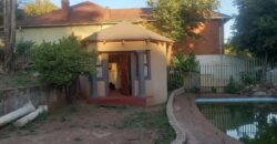 Spacious Property with Multiple Cottages in Kensington