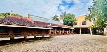 A guest house that is looking for business minded people