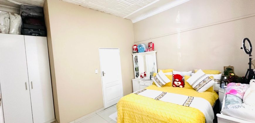 Amazing home in Kensington with income potential