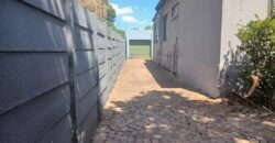 3 Bedroom house with cottages for sale.