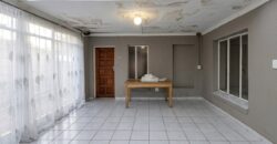 Spacious Property with Multiple Cottages in Kensington