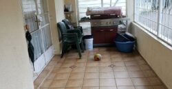 Spacious Property with Multiple Cottages in Kensington