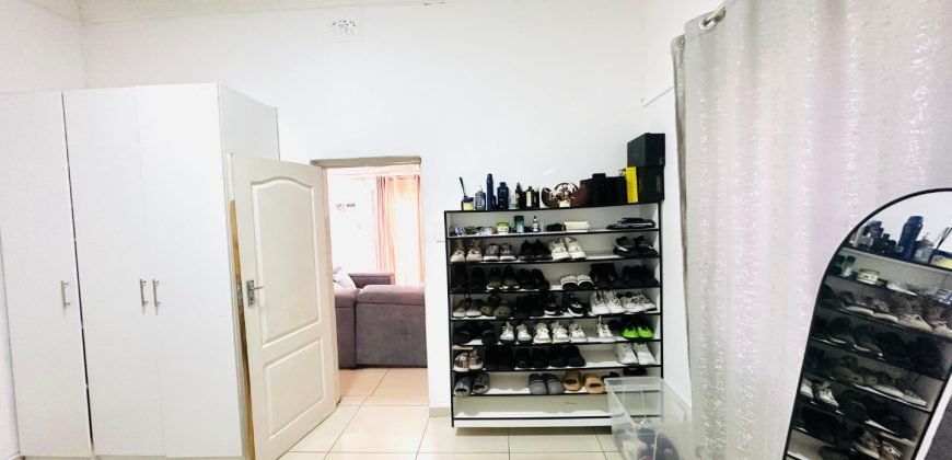 Amazing home in Kensington with income potential