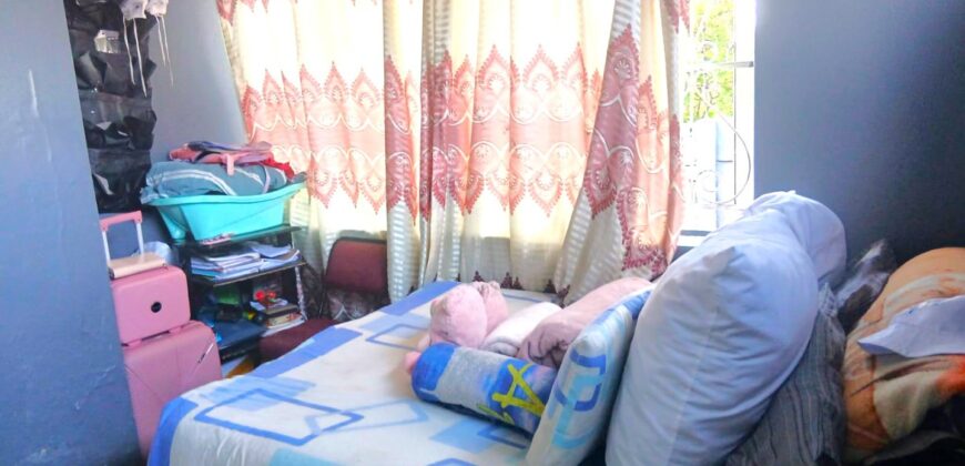 3 Bedroom house with cottages for sale.