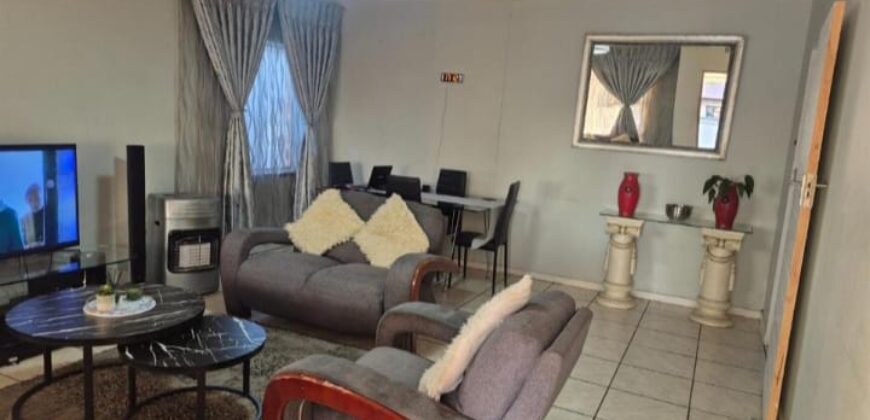 Spacious Family Home with Additional Cottages in Tedstoneville, Germiston